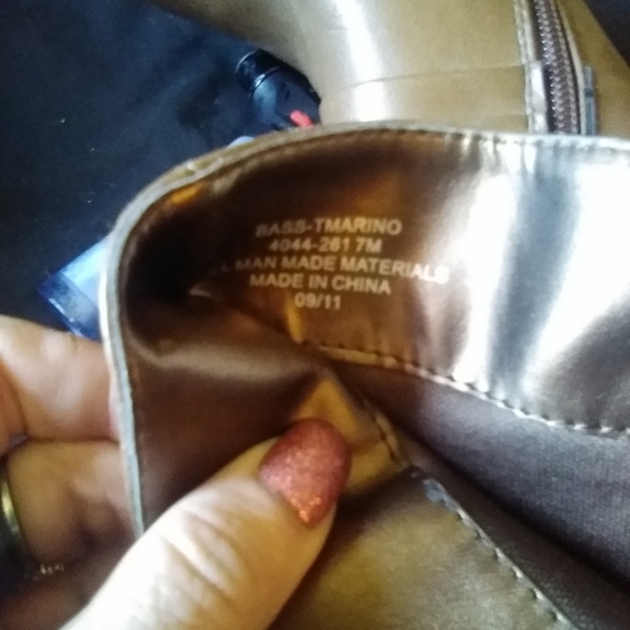 Brown knee high boots - Picture 3 of 3